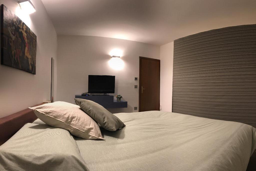 Nifty Intera Villa Con Piscina Relax, Idromassaggio E Sauna Muscletto 외부 사진
